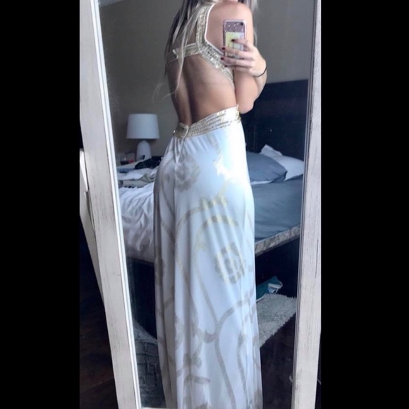 WHITE AND GOLD FORMAL DRESS - Picture 2 of 5
